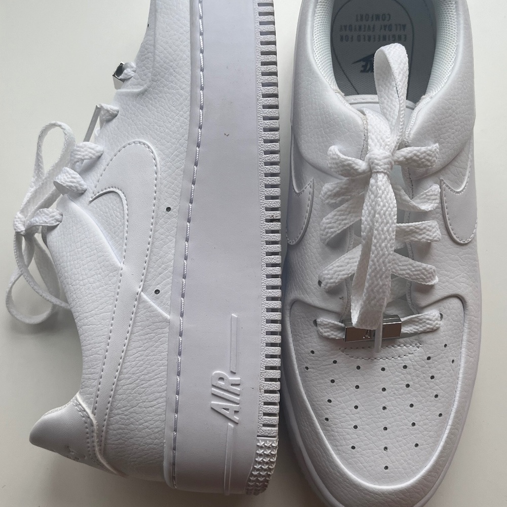 Size 9.5 - Nike Air Force 1 Sage Low Triple White W